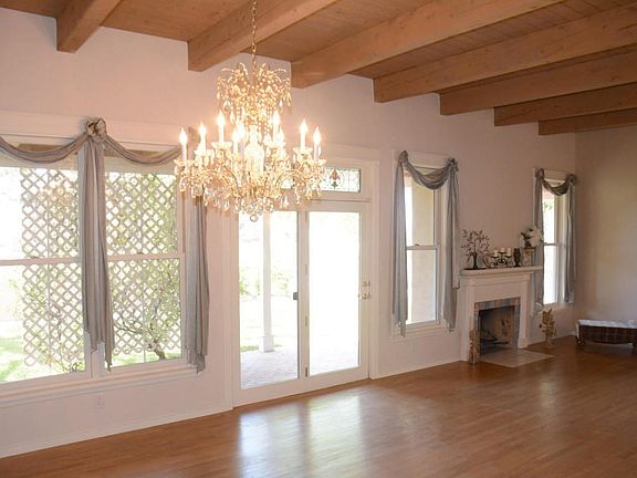 703 Carmel Rd-large-004-45-LivingDining