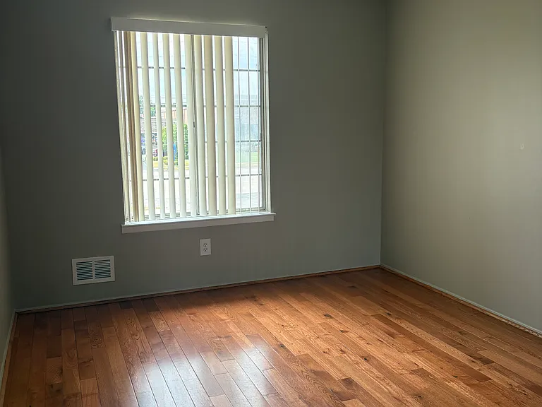 30200 Southfield Rd #204 — Photo 15