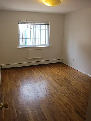 Rented by Realty 2000 Corp | media 92