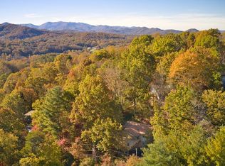 444 Town Mountain Dr, Franklin, NC 28734