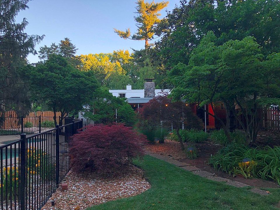 2nd image of 63 Graybridge Rd