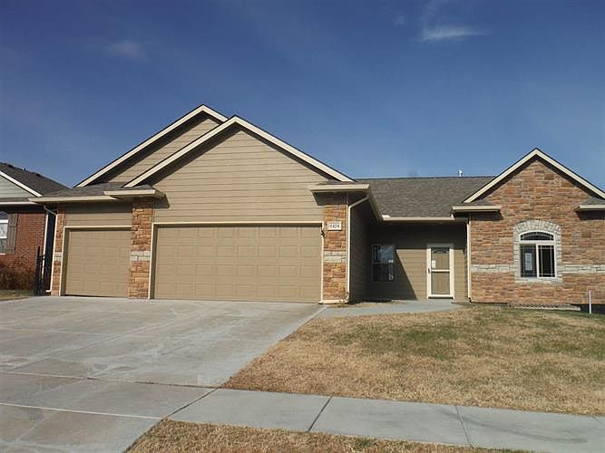 1st image of 1424 E Summerlyn Dr #181-295319