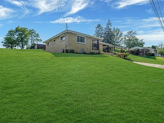 3rd image of 360 Jo Ann Dr