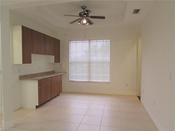 5th image of 8025 Bayshore Dr