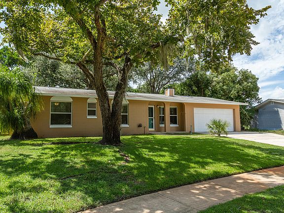 3rd image of 1265 La Mesa Ct