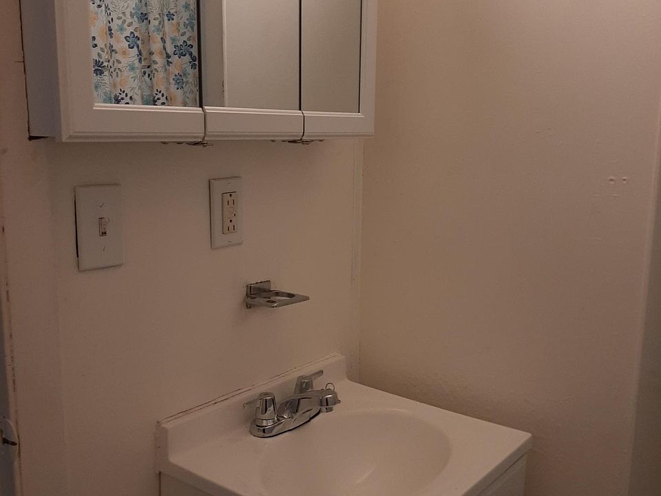 2nd image of 1528 5th Ave
