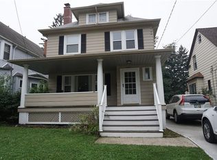 1472 Cordova Ave, Lakewood, OH 44107