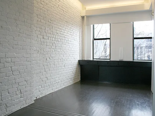 Rented by Sotheby's International Realty | media 2