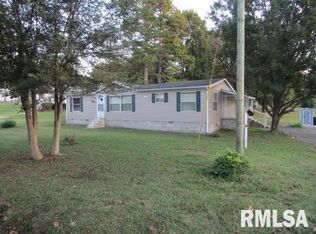 731 Bohn St, Rosiclare, IL 62982