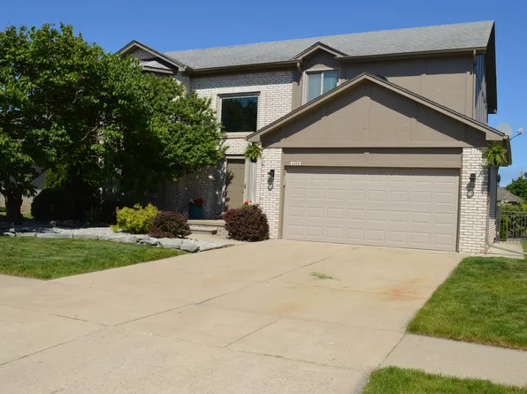 47172 Morning Dove Dr, Macomb, MI 48044