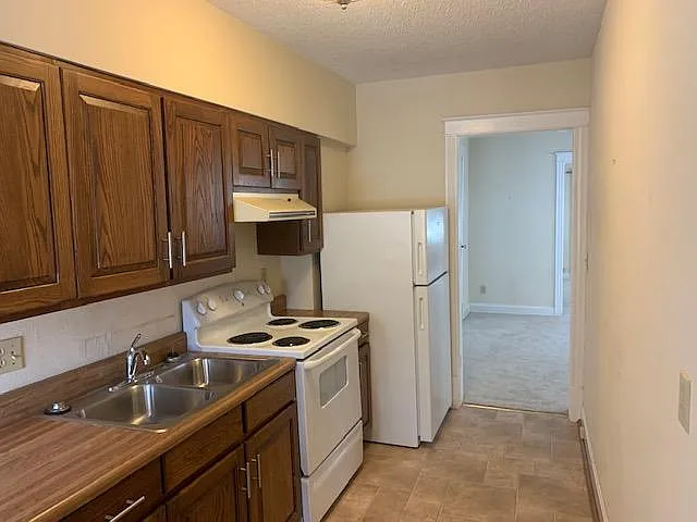 5105 Wyandotte St #2S — Photo 9