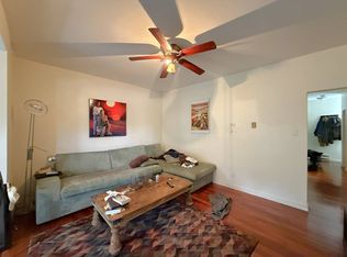 209 Madison Ave #2, Toronto, ON M5R2S6