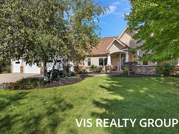 4th image of 2283 Warner Dr