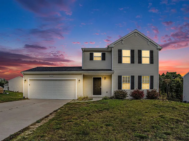 10841 Carmen Oak Dr — Photo 1