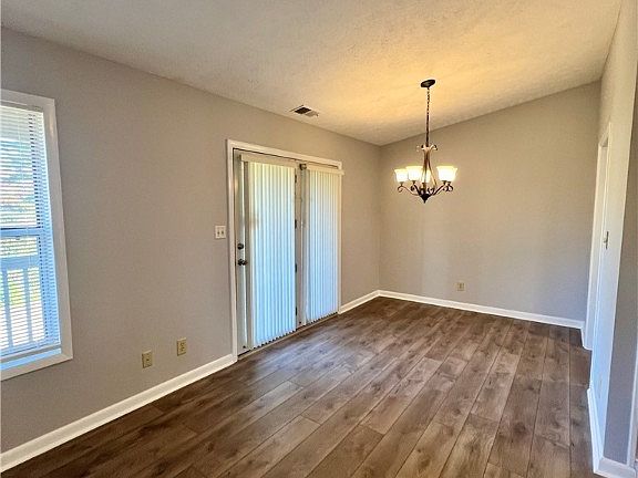 5th image of 679 Bartons Landing Pl APT 6