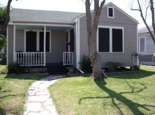 1403 Milam Dr, Galveston, TX 77551