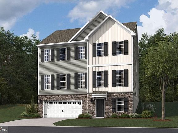 2nd image of 124 Winding Rd