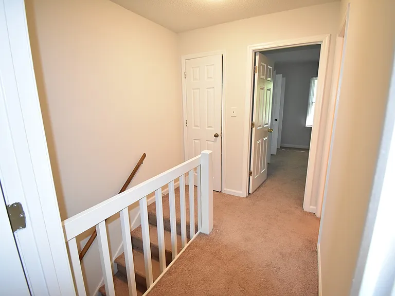 244 Wickford Ct — Photo 11