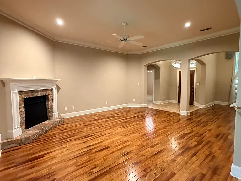 5706 Andover Dr — Photo 8