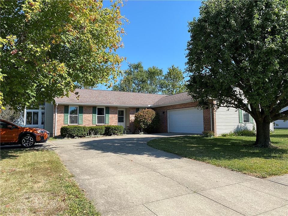 1st image of 2437 Eastgate Dr S