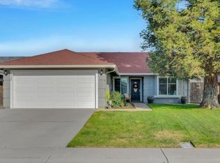 1365 Bailey Dr, Ripon, CA 95366