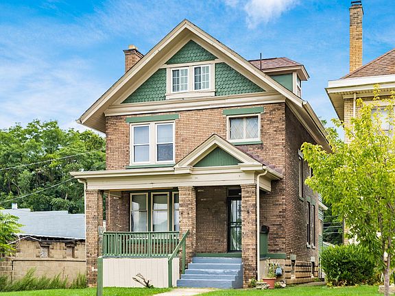 3rd image of 418 Woodland Ave