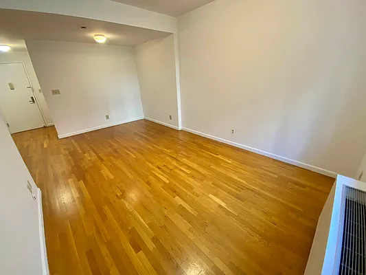 Rented by J PRESTON AND ASSOCIATES INC | media 17