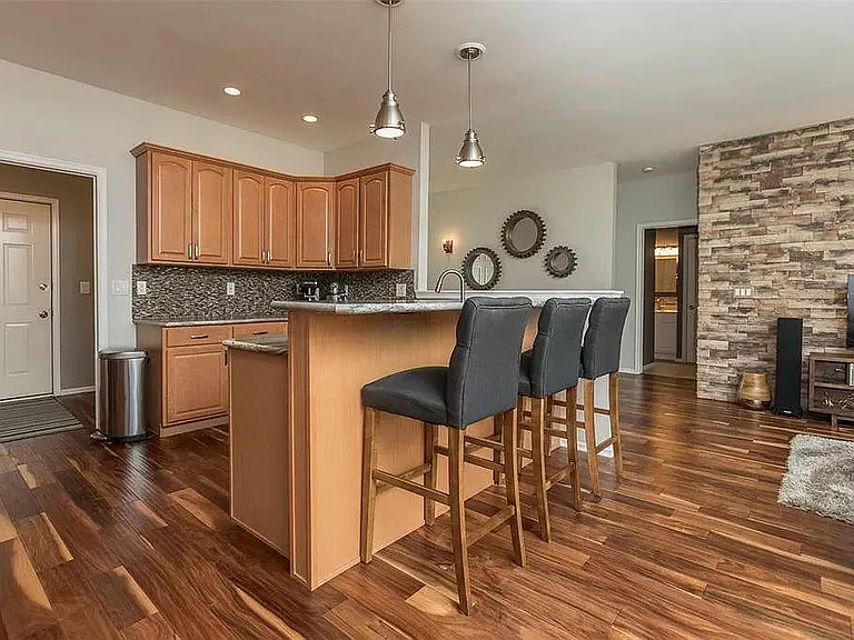 1020 Capri Dr NE — Photo 17