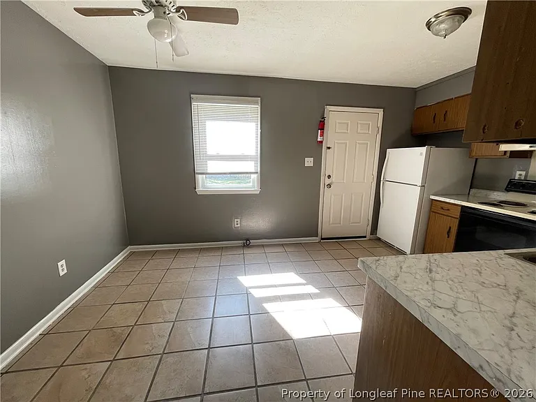 4937D Galveston Dr — Photo 8