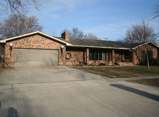 1420 4th St N, Fargo, ND 58102