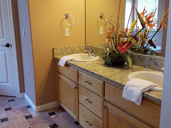 4th image of 16261 SE Merganser Ct
