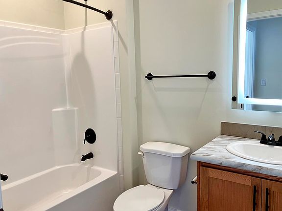 4th image of 103 Vanderbilt Dr #1542
