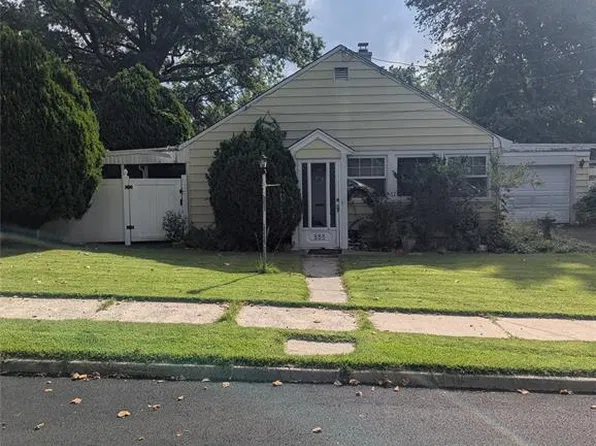 555 John Street, Teaneck, NJ 07666