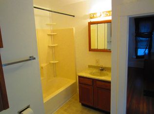 348 S 25th St, Lincoln, NE 68510