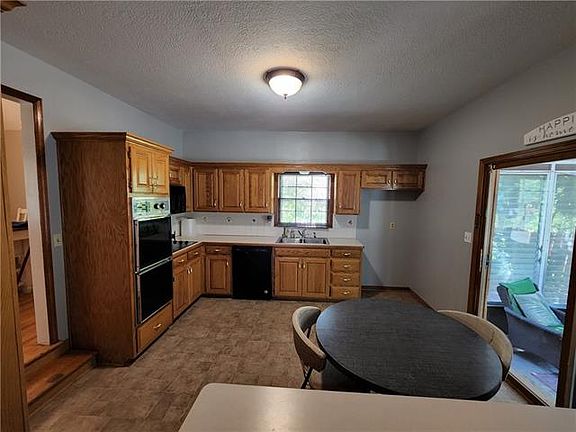 4th image of 12416 Askew St