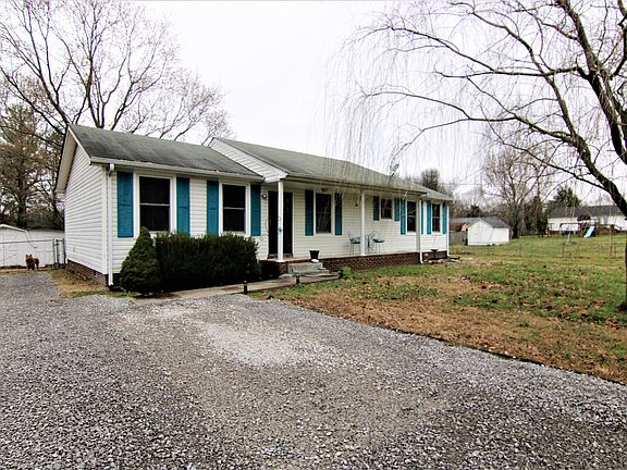 3rd image of 2925 Reynolds Dr