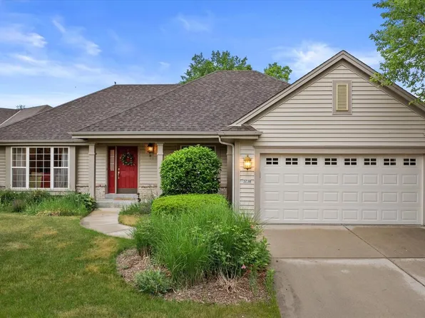1718 Tumbleweed CIRCLE, West Bend, WI 53095