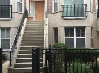 4057 W Lake St #1, Chicago, IL 60624