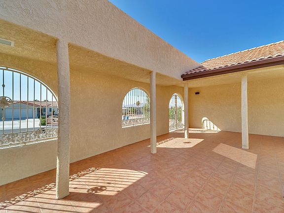 5th image of 4073 Tropic Blvd