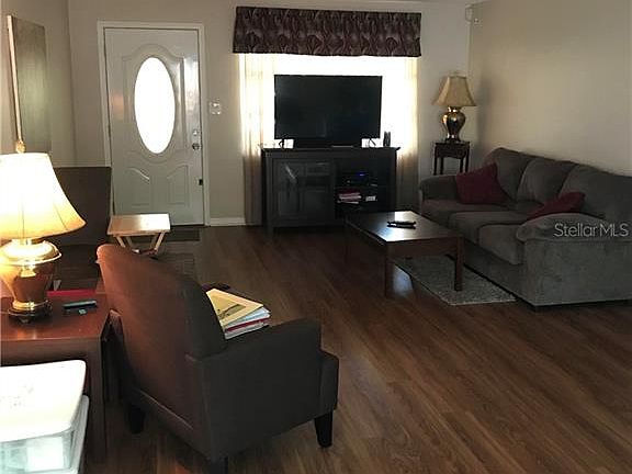 3rd image of 1000 S Lake Dr