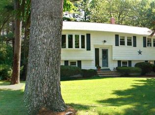 26 Governor Peabody Rd, Billerica, MA 01821
