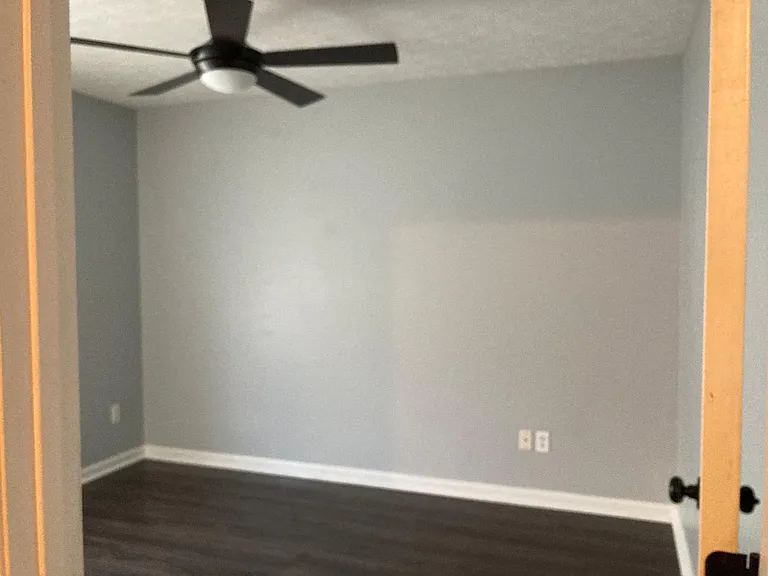 752 Cobbler Ln W — Photo 8