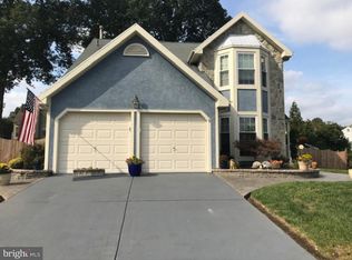 8 Segal Ct, Mount Laurel, NJ 08054