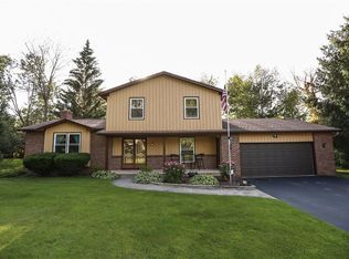 25 Da Vinci Dr, Rochester, NY 14624