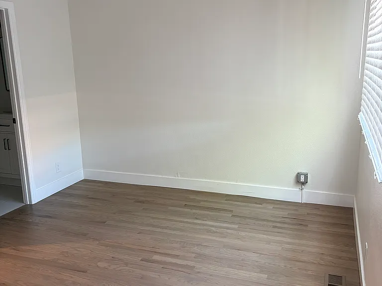 2930 California St — Photo 12