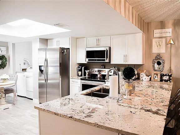 4th image of 1911 Cedar Run Ct