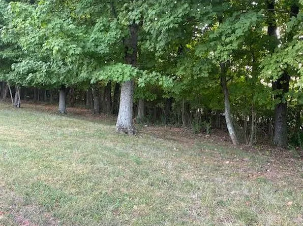 670 Fort Hill St, Loudon, TN 37774