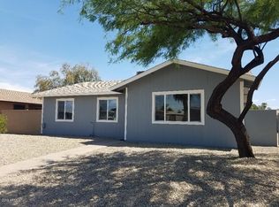 5233 W Mauna Loa Ln, Glendale, AZ 85306