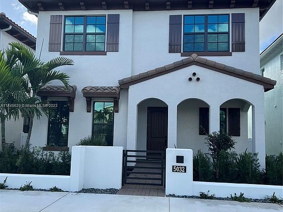 2nd image of 5032 N Grandiflora Rd