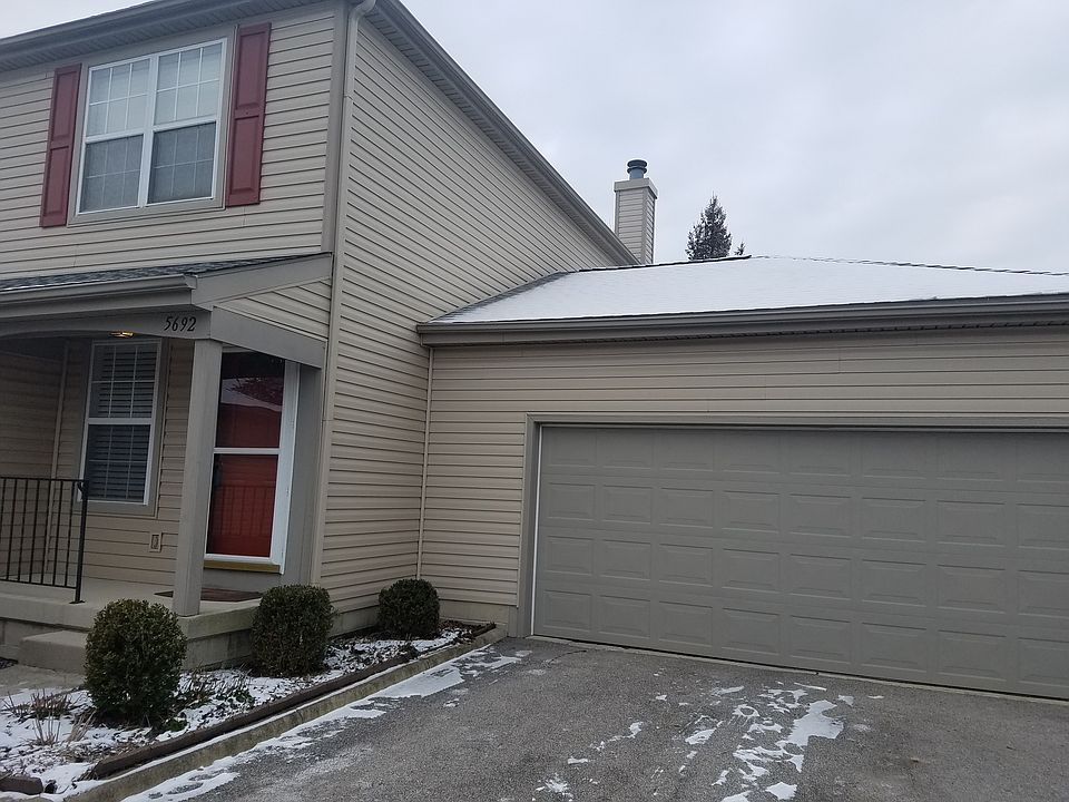 2 car garage end unit!